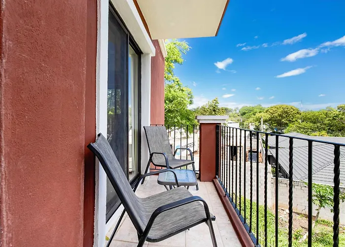Pool And Private Rooftop Access In Town! Aparthotel 3*