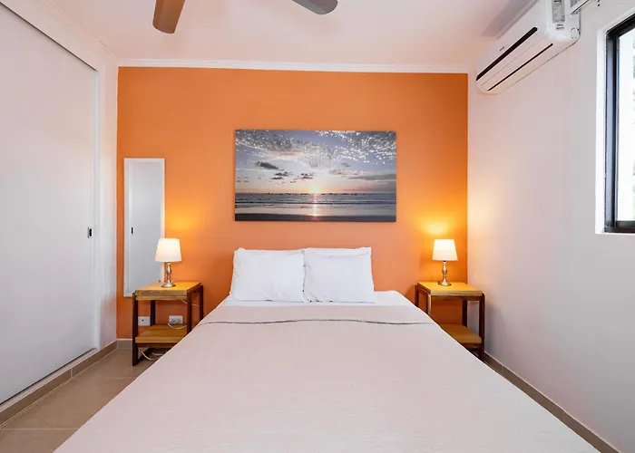 Pool And Private Rooftop Access In Town! Tamarindo